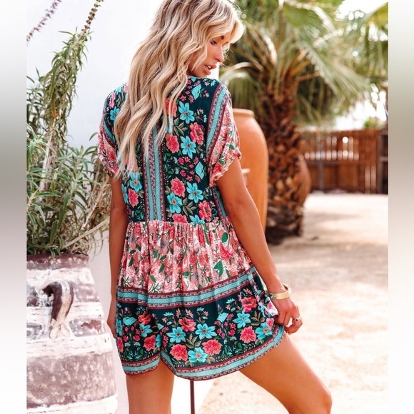 Saints + Secrets Boho Floral Romper NWT - Picture 2 of 12